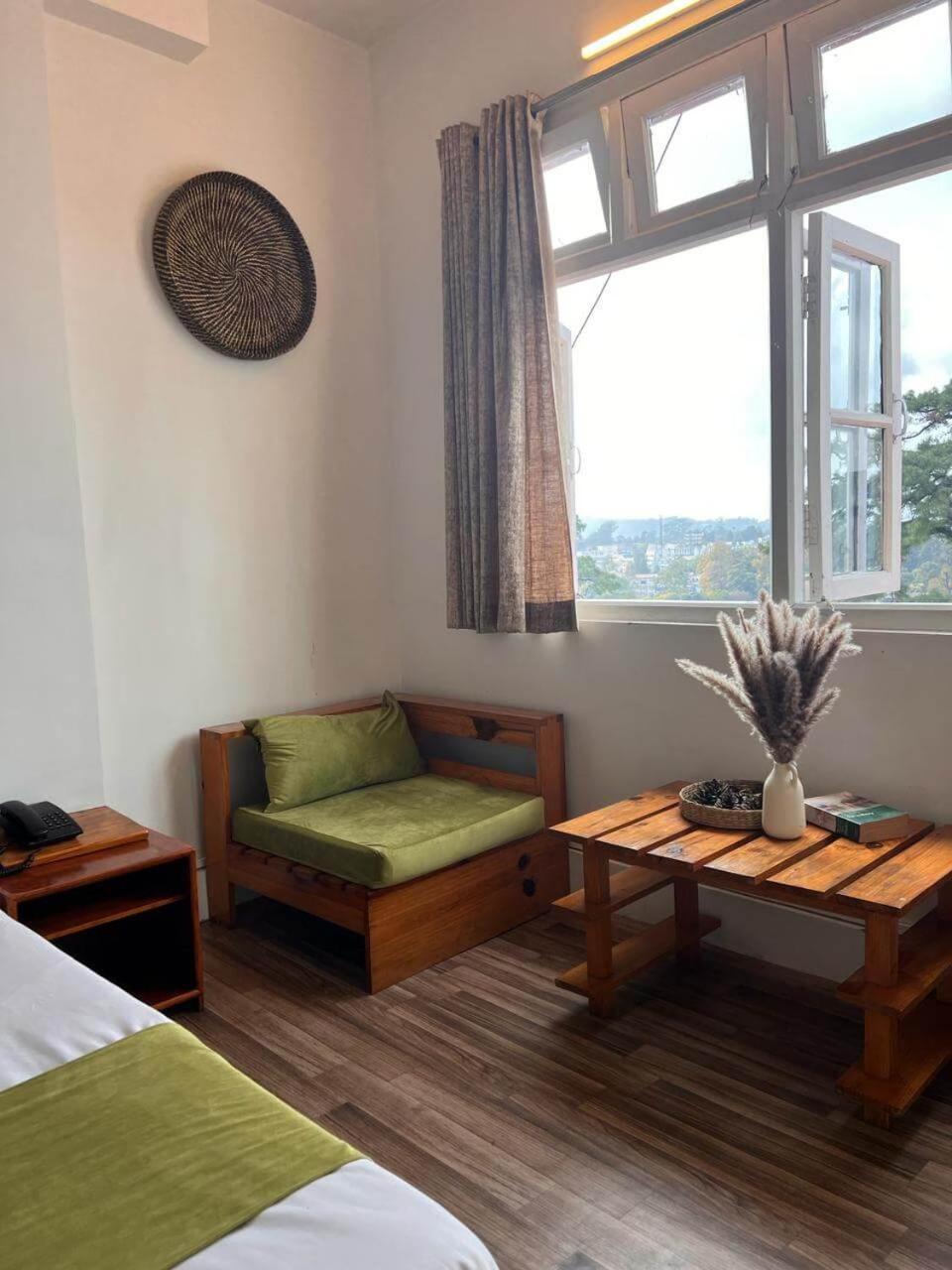 The Living Roof Hotel Shillong Exterior foto