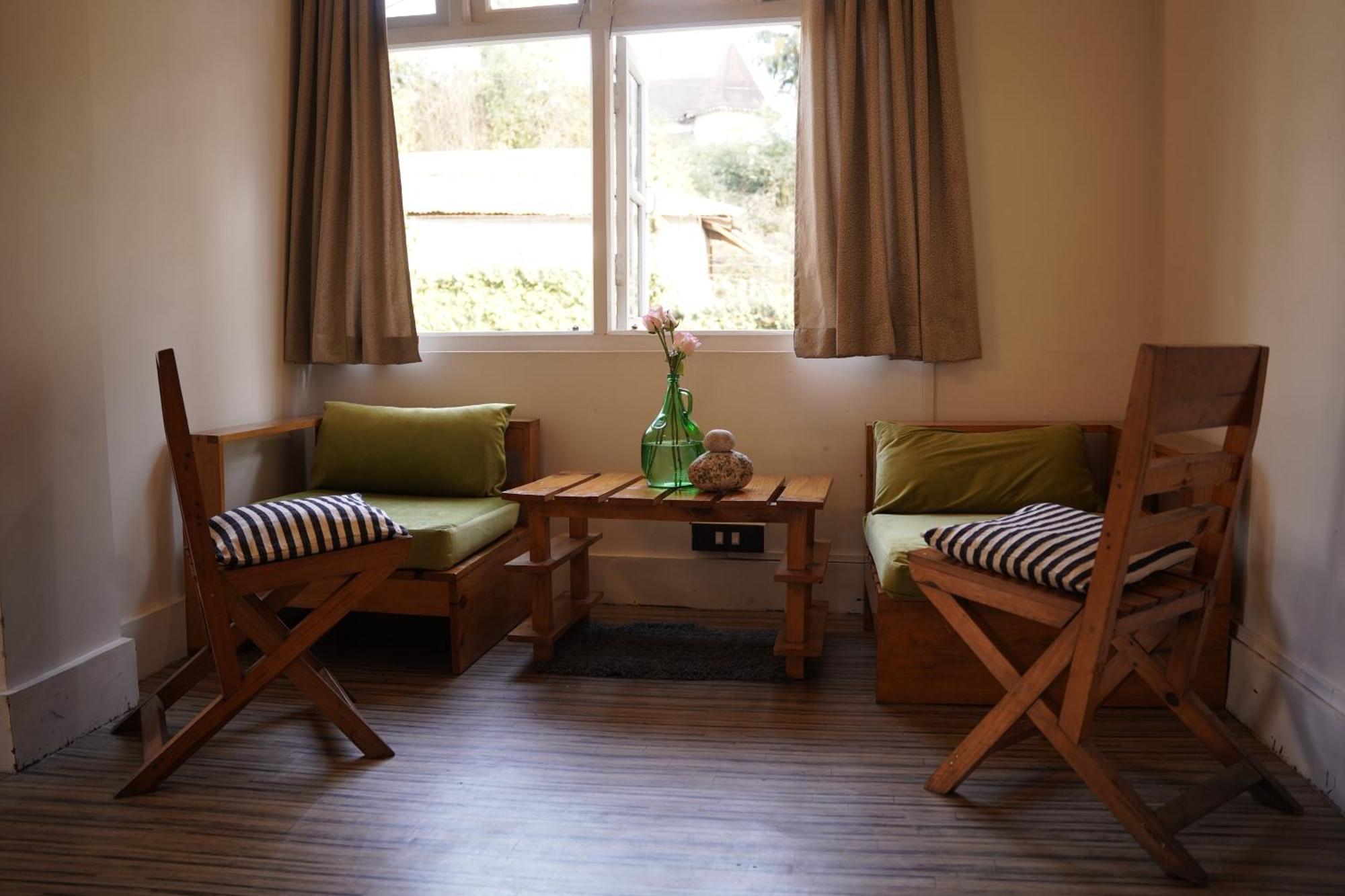 The Living Roof Hotel Shillong Exterior foto